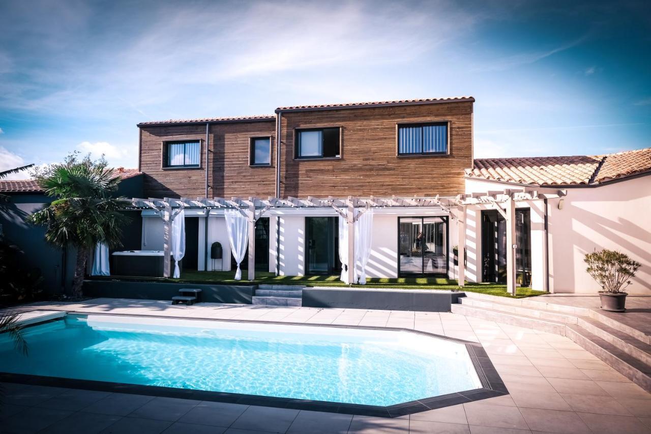 Suites By Aix Keys Avec Jacuzzi Privatif 5 Min Des Plages Fouras Saint-Laurent-de-la-Pree Luaran gambar