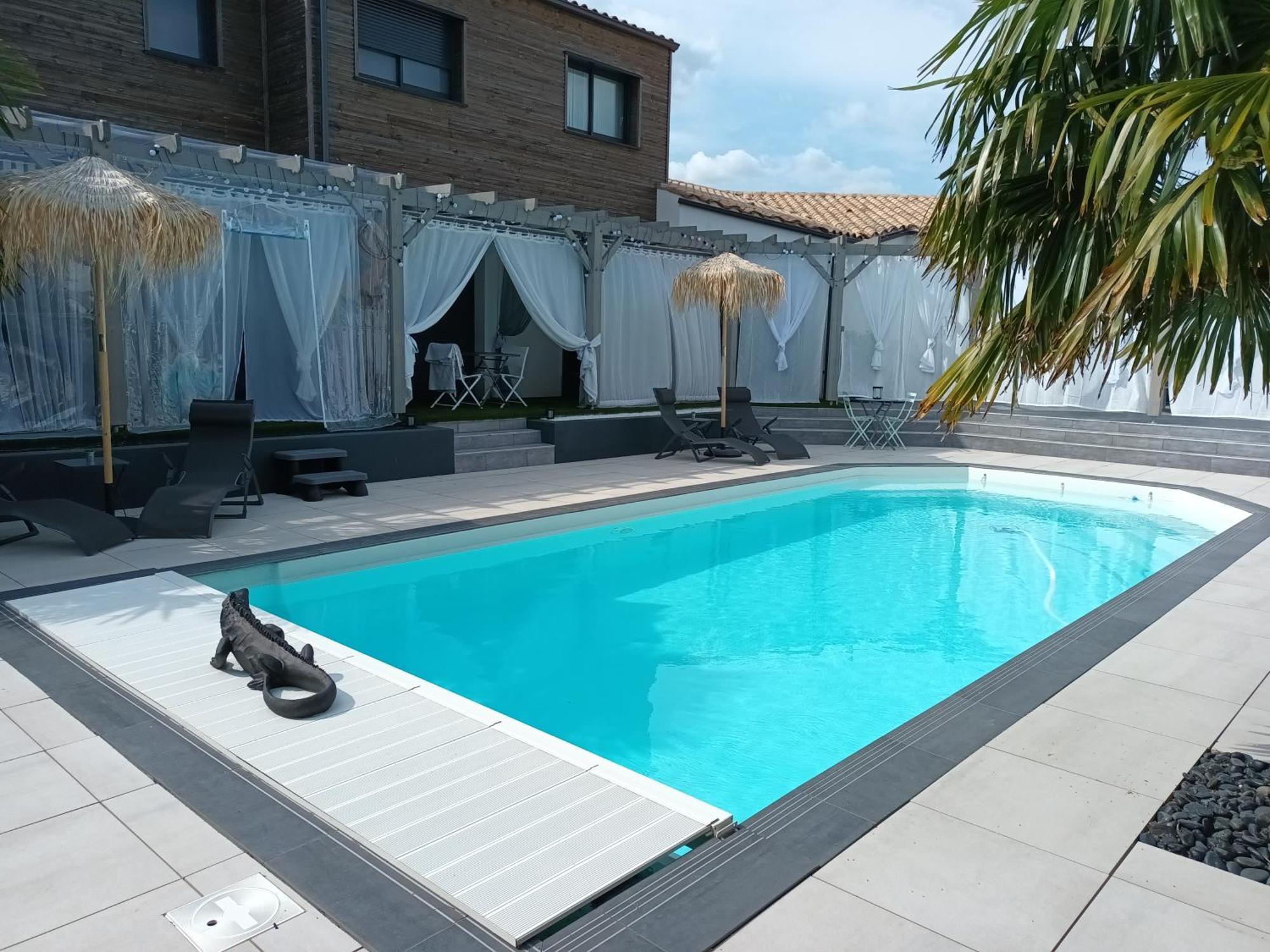 Suites By Aix Keys Avec Jacuzzi Privatif 5 Min Des Plages Fouras Saint-Laurent-de-la-Pree Luaran gambar